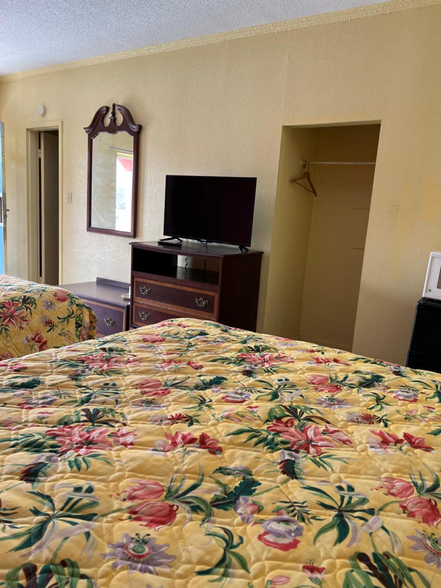 Ross Motel Williamston Eksteriør billede