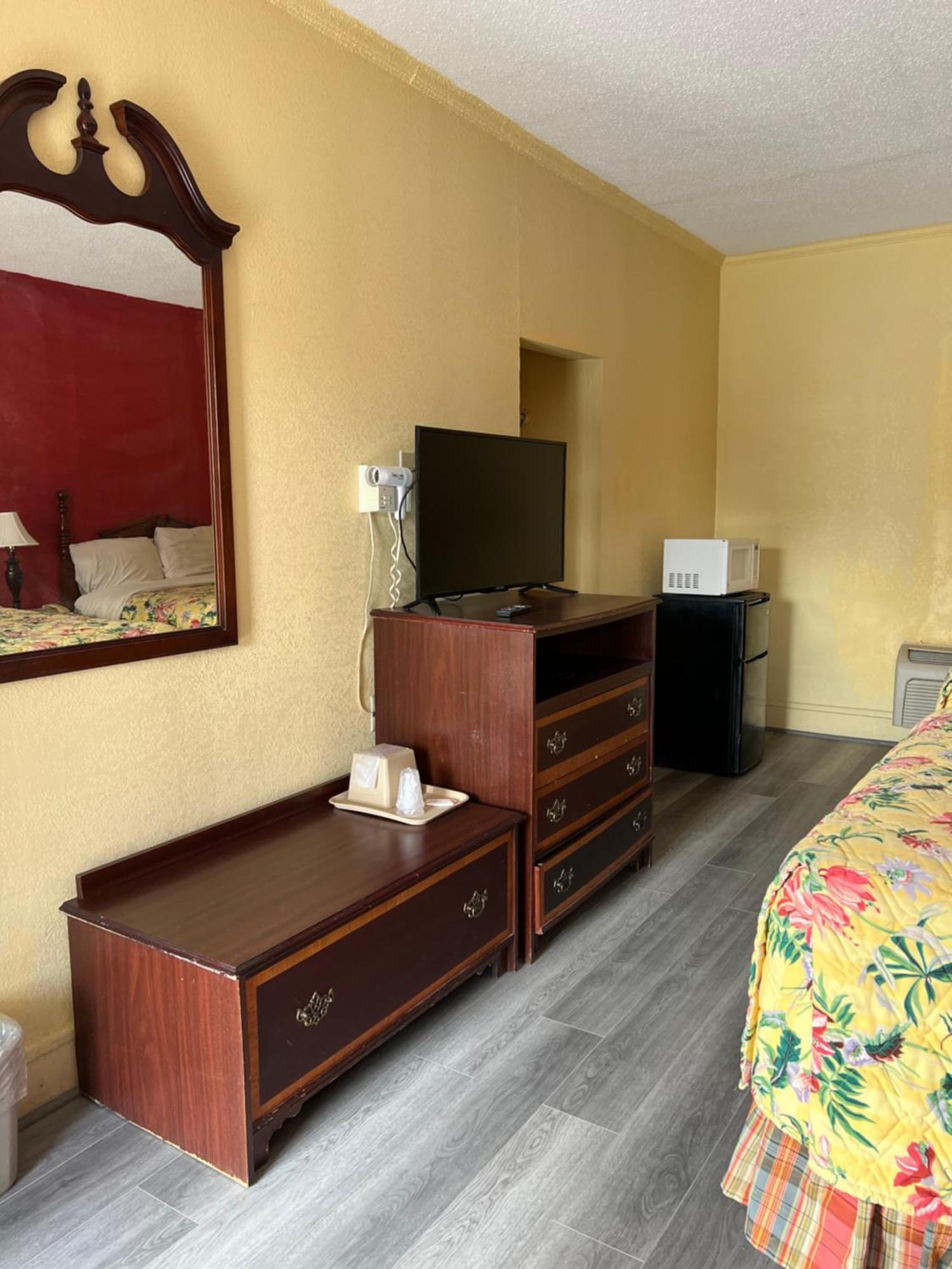 Ross Motel Williamston Eksteriør billede