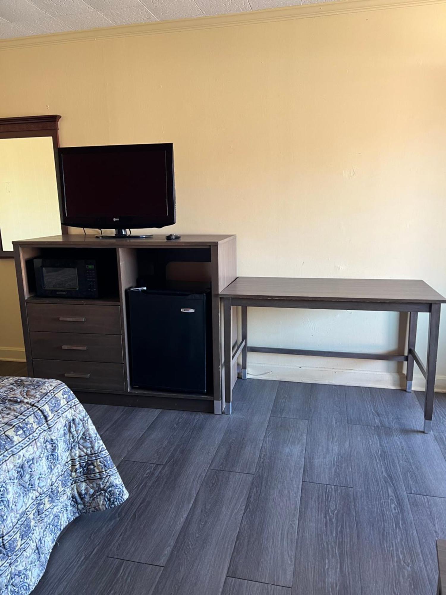 Ross Motel Williamston Eksteriør billede